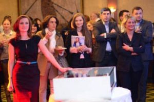 ჟურნალ "ბომონდისა" და "ართთაიმის" საქველმოქმედო აუქციონი Bom4 300x200